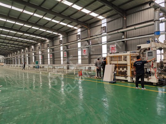 家裝選擇地暖板什么材質比較好?